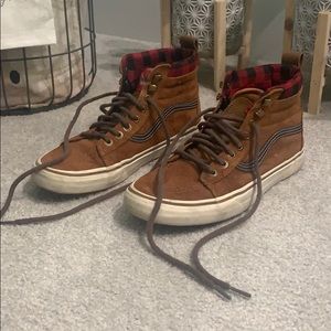 Vans Hightop MTE’s with Scotchguard